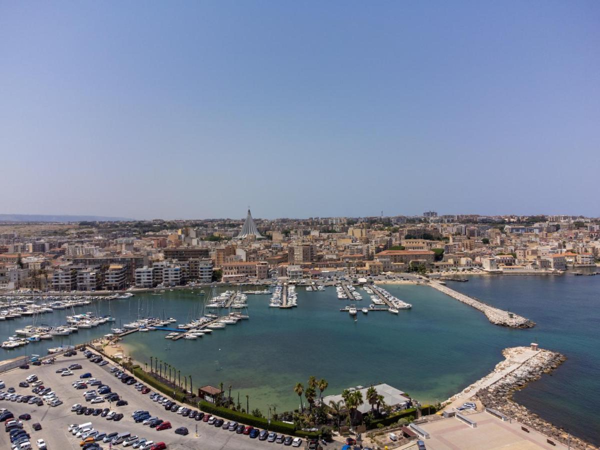 La Ortigia Apartment *